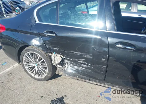 2017 BMW 540I xDrive z USA, uszkodzony, nr VIN WBAJE7C31HG890125